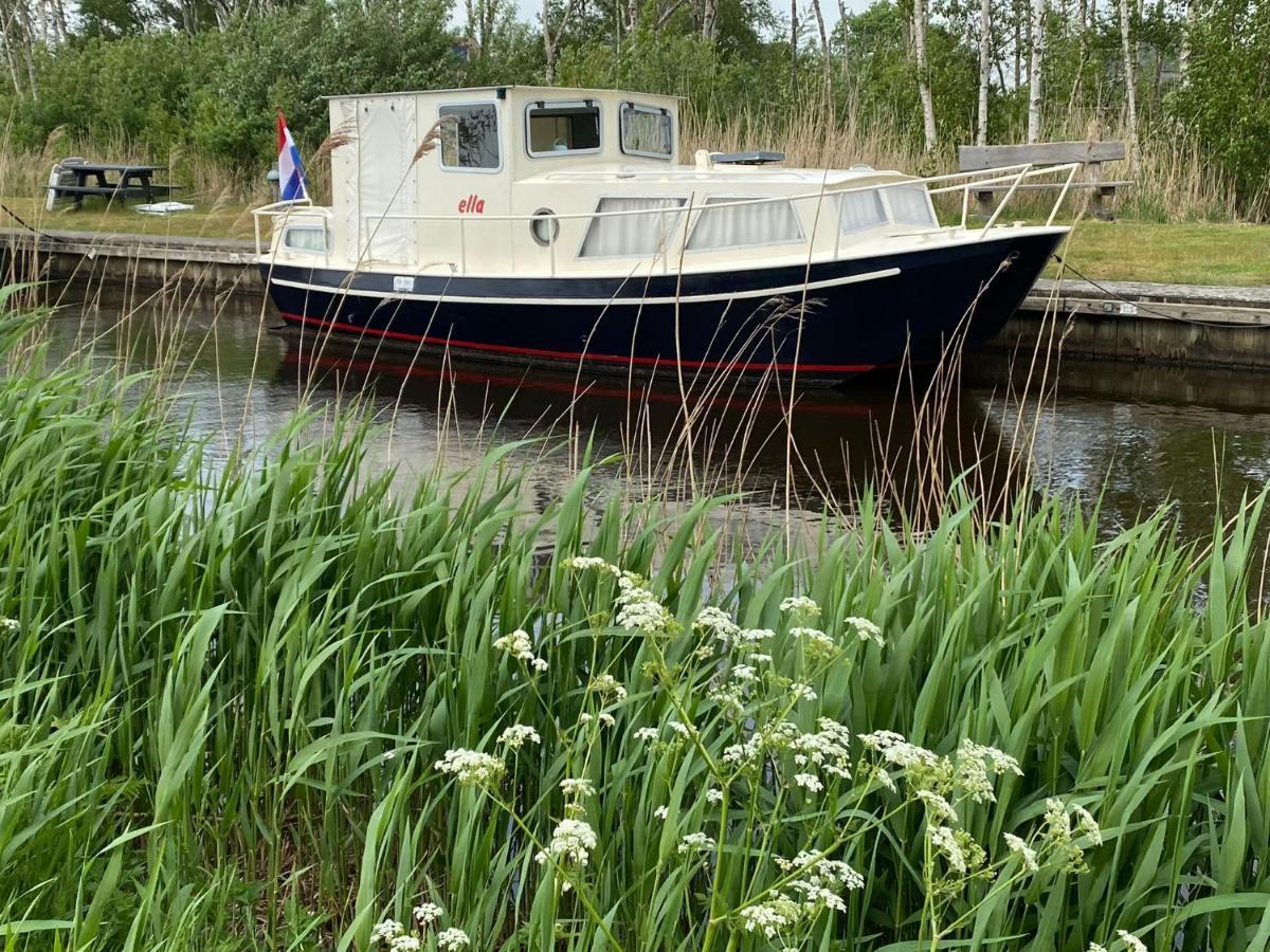 Jutrijp Boat Ella - Kamperen Op Het Water -Niet Om Mee Te Varen -Read Host Profile-Lees Hostprofiel المظهر الخارجي الصورة